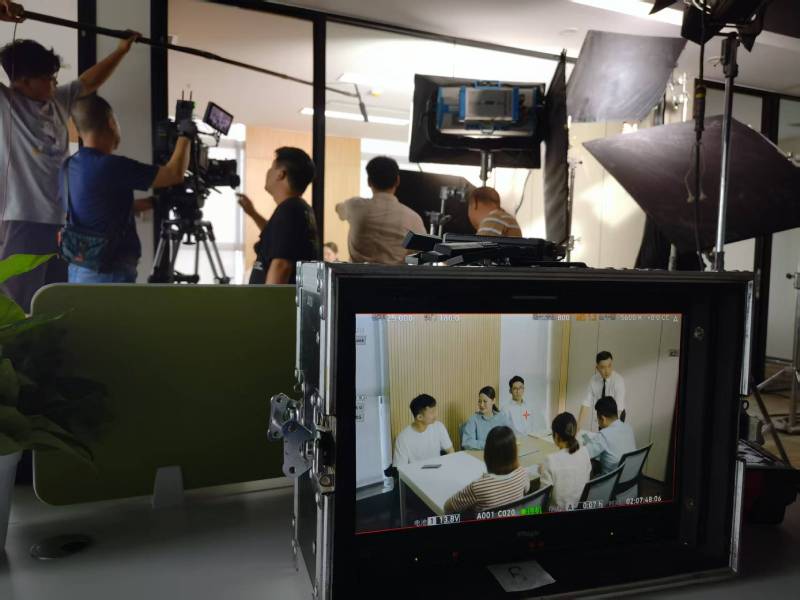 通化TVC拍摄公司：科技产品视觉化大师，诠释未来感与功能美学
